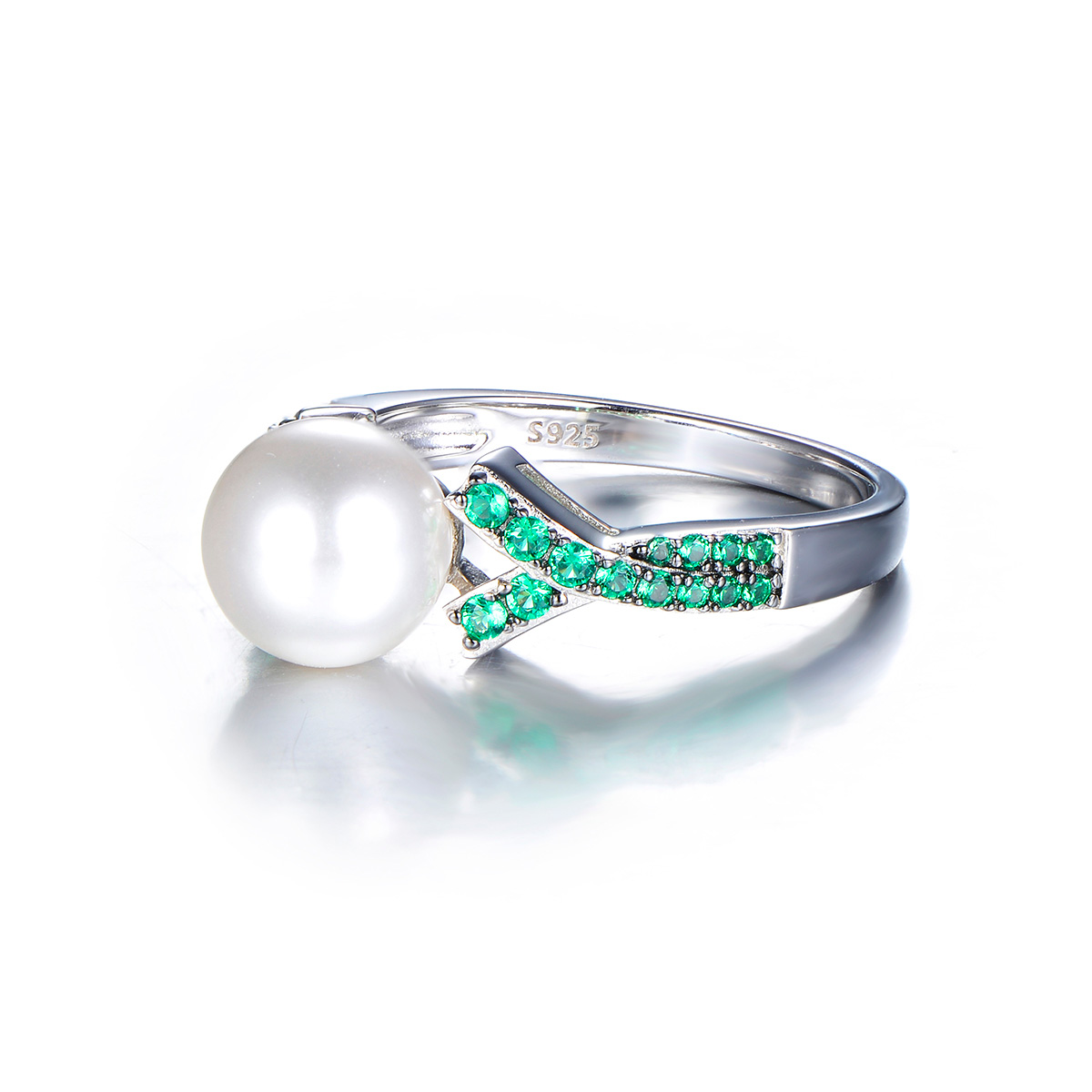 Christmas Pearl Ring