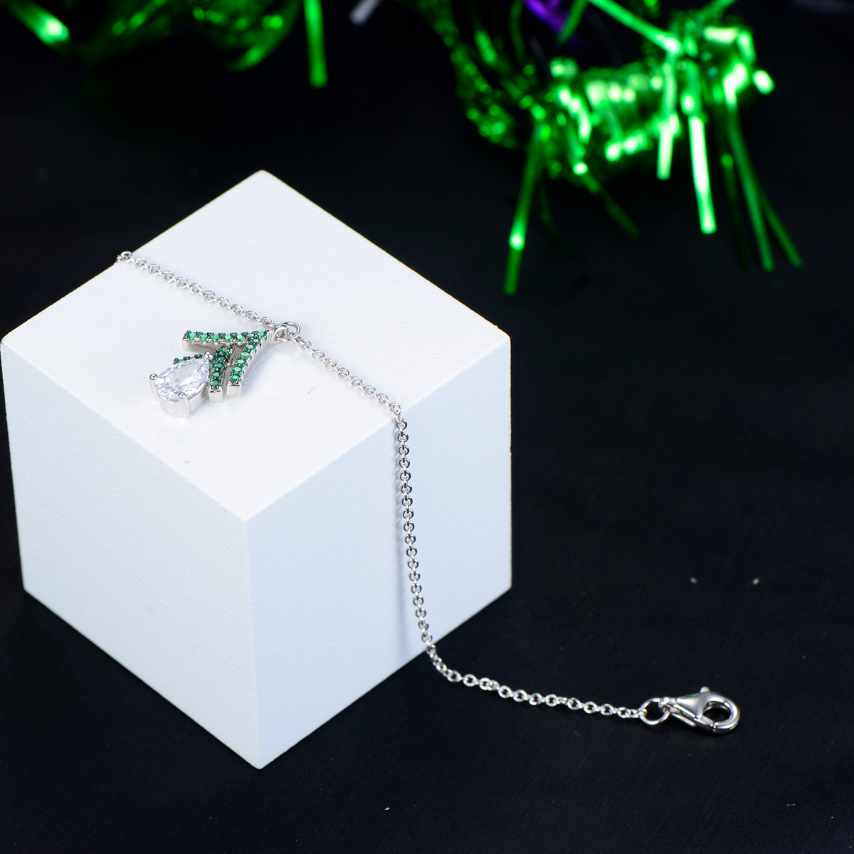 Christmas tree bracelets
