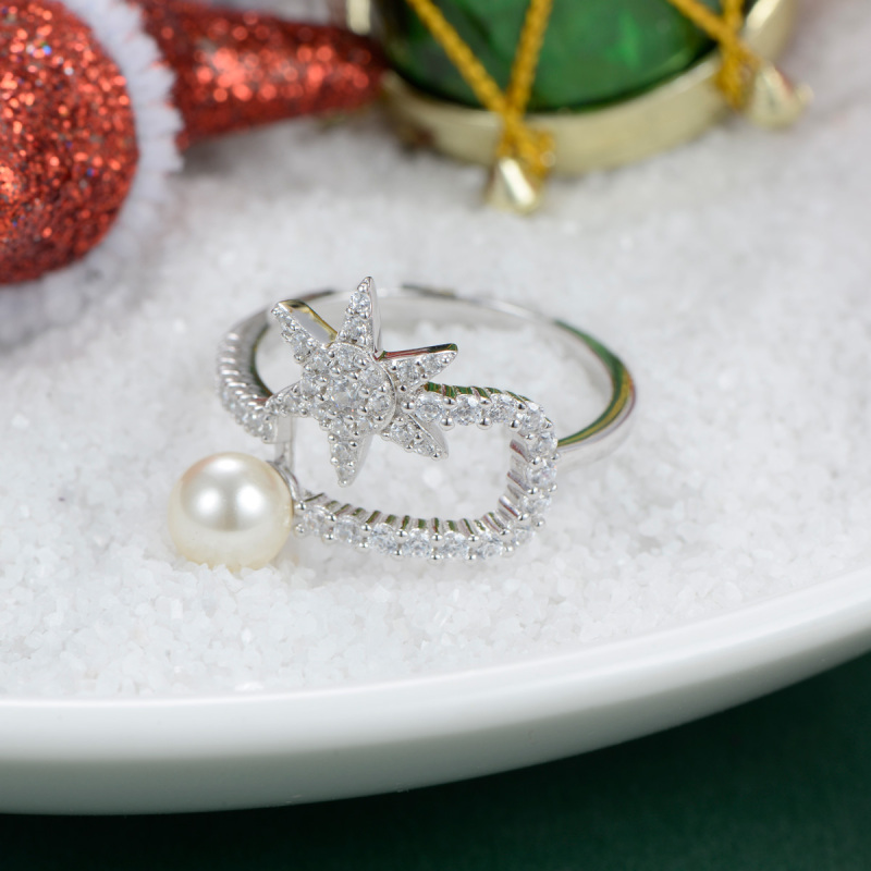 Christmas ice crystal and pearl ring
