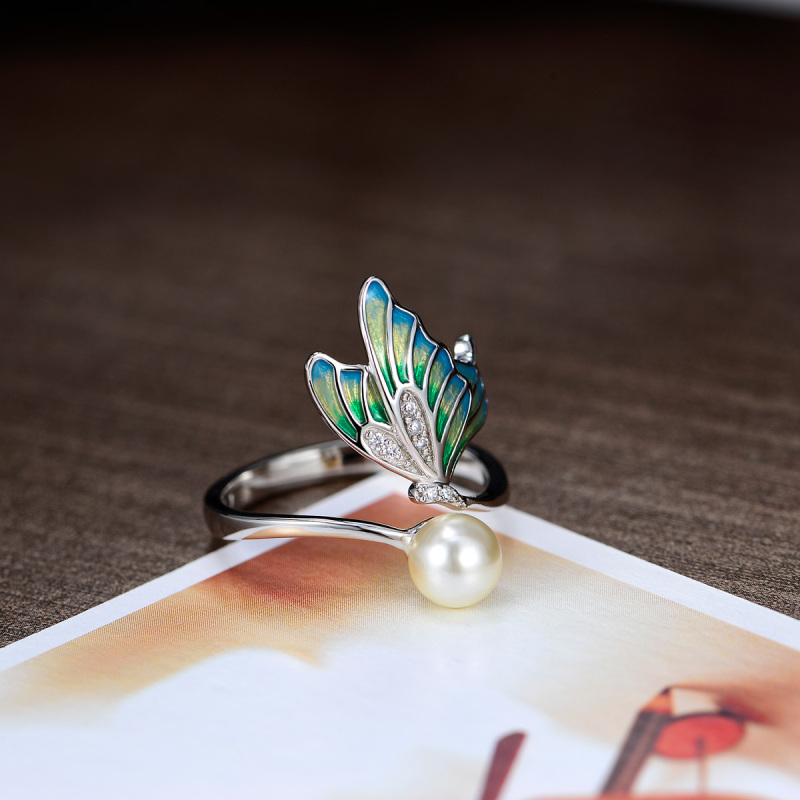 Enamel butterfly pearl ring