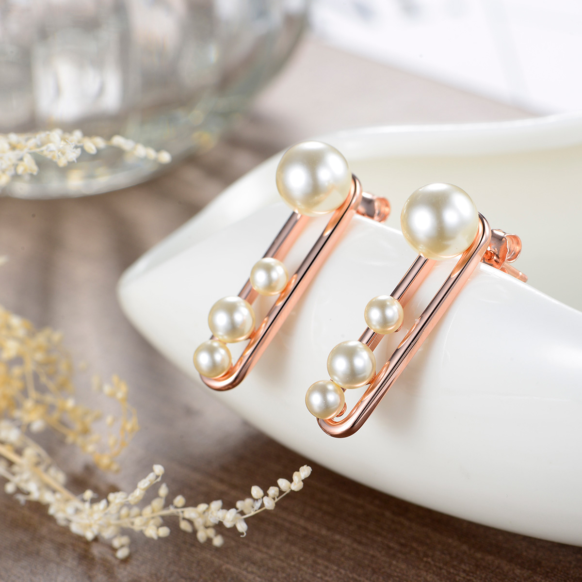 pearl studs earrings