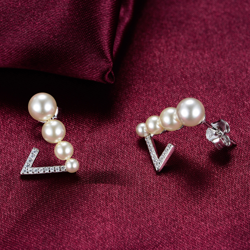 pearl studs earrings