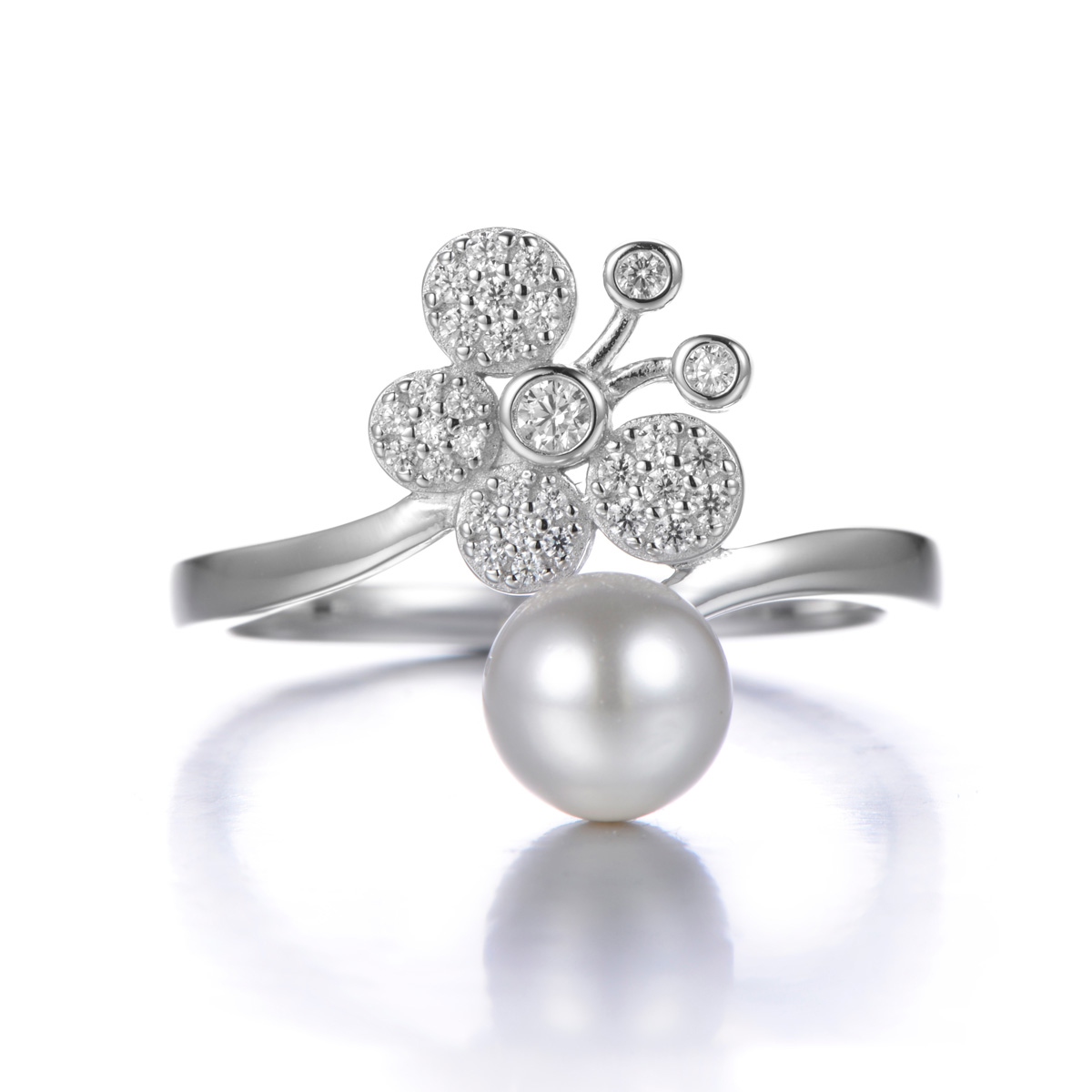 Pearl Butterfly Ring