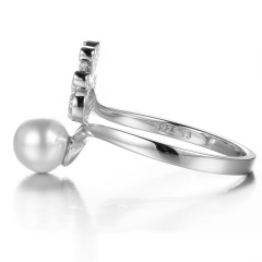 Pearl Butterfly Ring