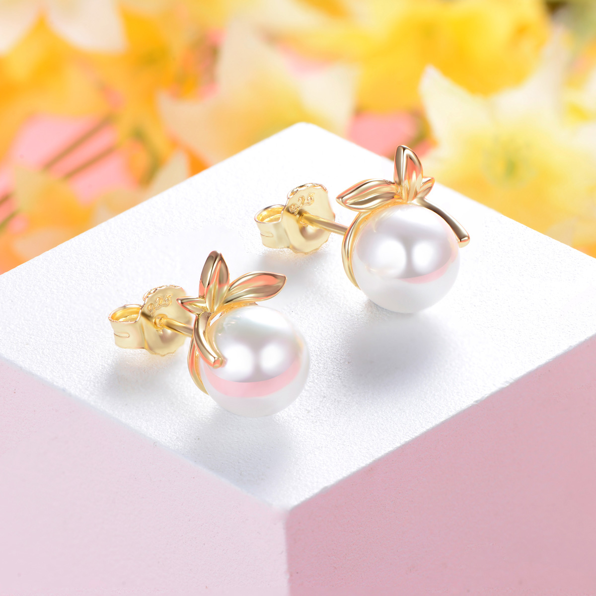 Pearl leaf studs earrings