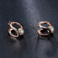 Pearl studs earrings