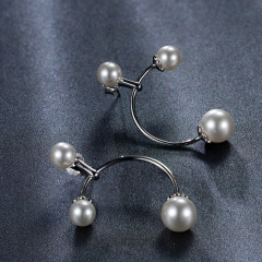 Pearl studs earrings