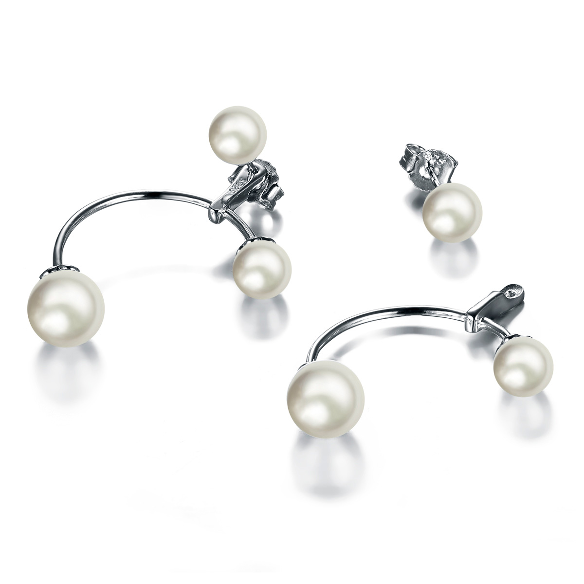 Pearl studs earrings