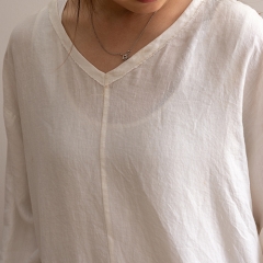 white v neck woman dress