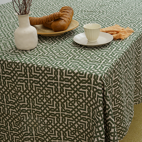 Totem printed linen table cloth set