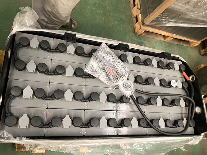 Lead-acid battery