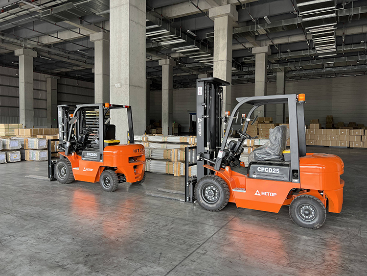 HITOP 2 Units CPCD25 Diesel Forklifts exported to Argentina