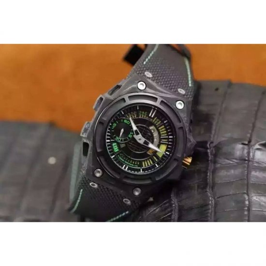 Linde Werdelin Spidolite Tech Gold Forged Carbon Black & Gre