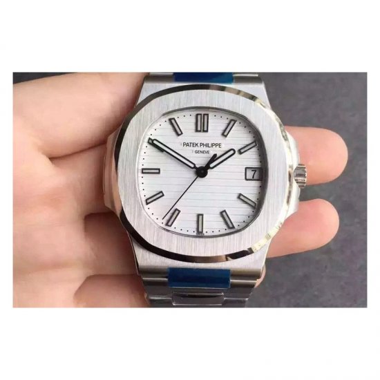 Patek Philippe Nautilus Jumbo 5711 Stainless Steel White Dial Sw