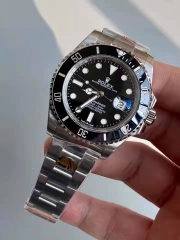 Noob Factory2020's latest production: Rolex Rolex Underwater V11 Water Ghost is coming!! Especially the Lvshuigui116610LV ring mouth is full of sincerity, the whole ceramic ring is completely transformed, according to the new formula and temperature firin