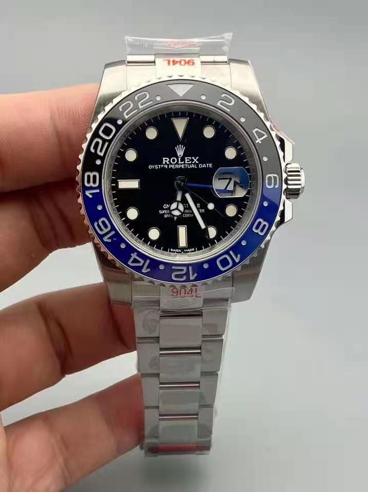 N Factory V11 Edition Labor. GMT Greenwich Black Circle and Blue Black Circle Upgrade. The use of 904L steel consistent with the original, integral ceramic ring forming and the same ring using the original oil pressure method. Brand new 3186 integrated mo