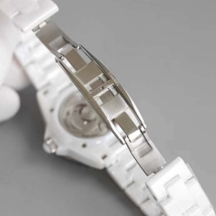 Chanel J12 watch the 20th anniversary of the establishment of 