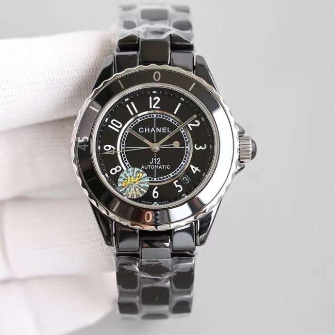 Chanel J12 watch the 20th anniversary of the establishment of "core" tribute