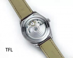 TFL (the tourbillon) vacheron constantin type automatic tourbillon of wu lu, cost-effective used to explain the tourbillon, reduce the threshold of the tourbillon, using technology to give back to the table.