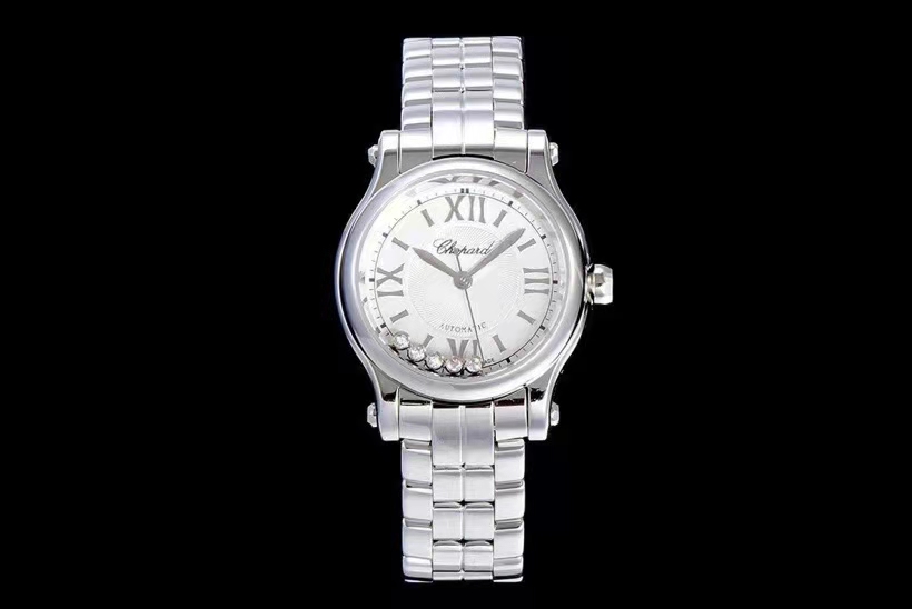 "YF" Chopin Happy Diamonds series among ladies watch very iconic, the watch have a wrist watch diameter of 30 mm, this size is just right for most women