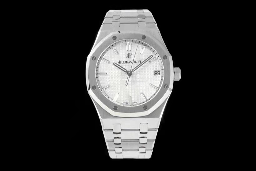 ZF audemars royal oak 15500 v2 version - shock online: eliminate excess movement deck, make it become more hollow out - steel table top achievement - strength to deduce the defending "steel king!" [6 big ingenious] 1. The real thing apart, size for 41 x10