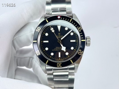 tudor 41mm