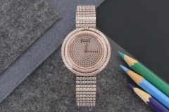 piaget possession G0A44083