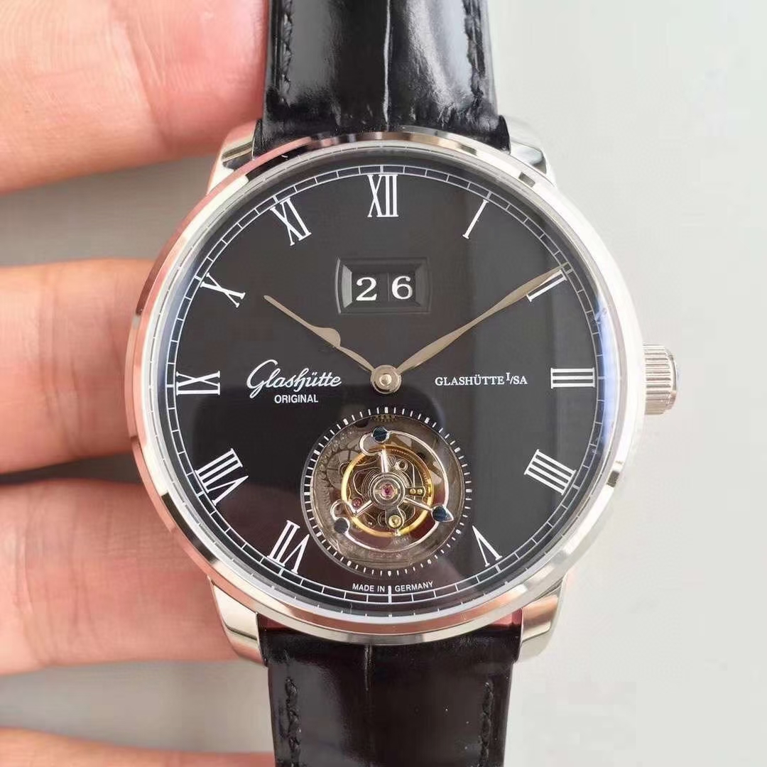 Glashütte Original 01-25  42mm