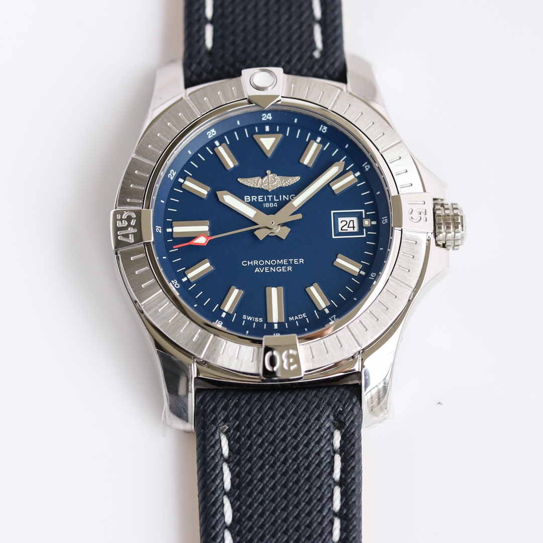 BREITLING Avenger Automatic 43*12.28mm