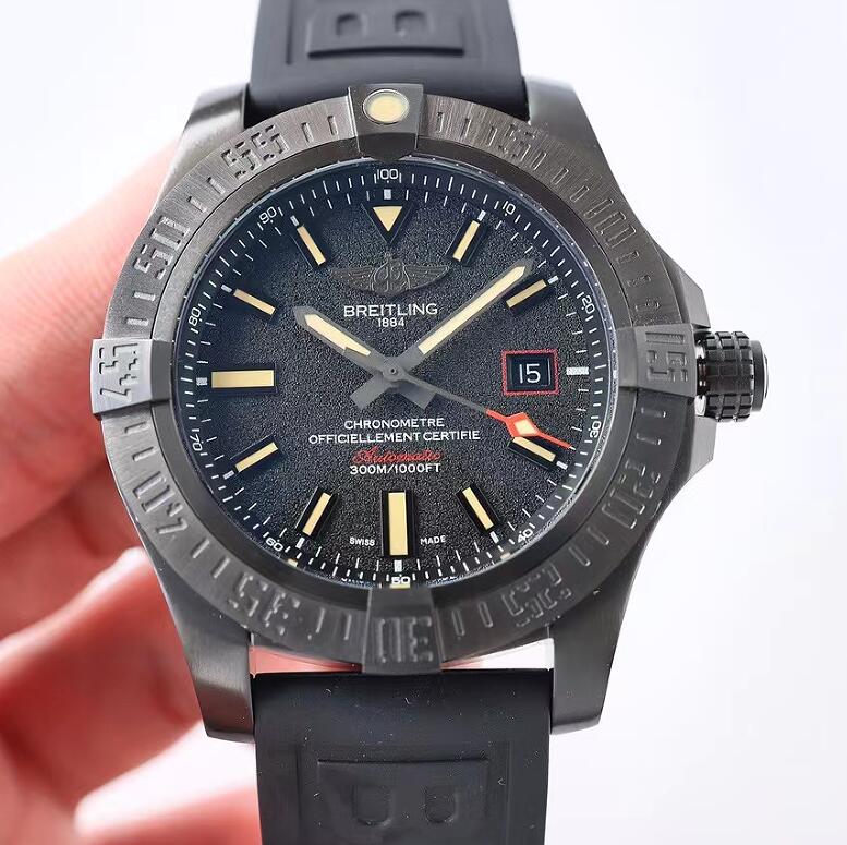 BREITLING Avenger Automatic 44*12.7 mm