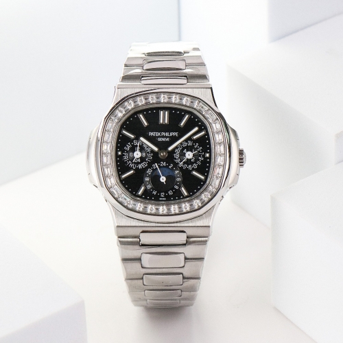 Patek philippe 5740 1g-001 nautilus 240 -40mm