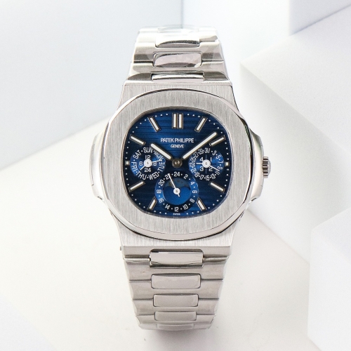 Patek philippe 5740 1g-001 nautilus 240 -40mm