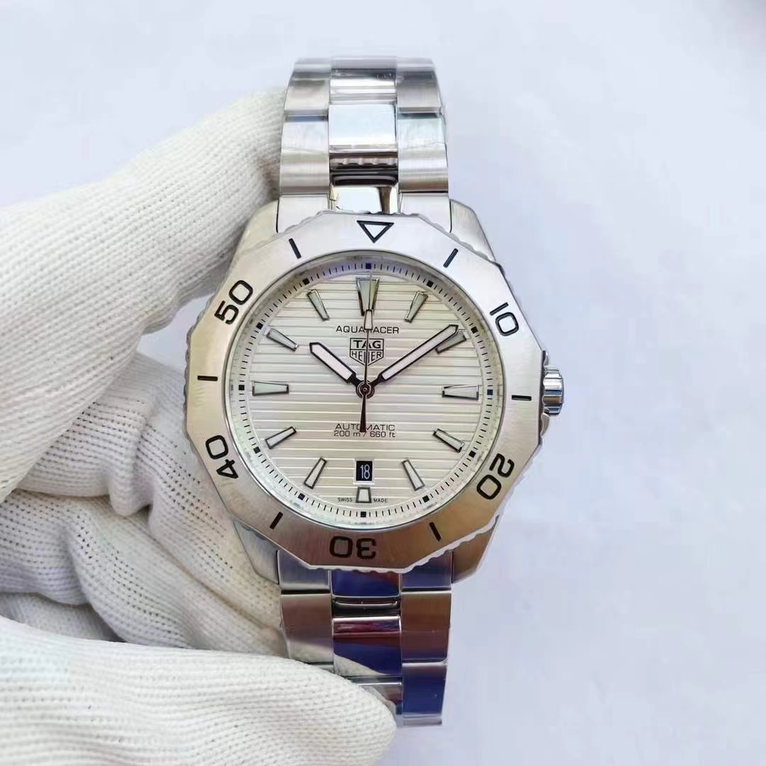 tag heuer aaa