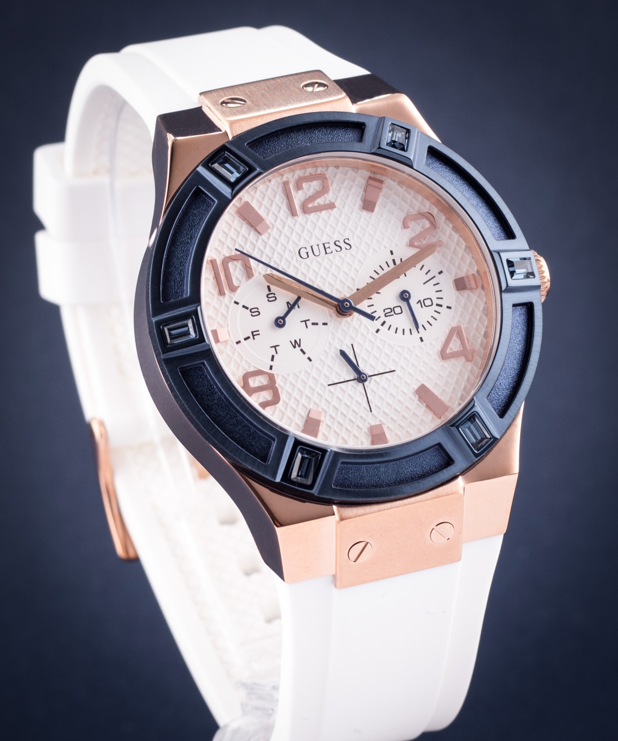 W0564L1 - Guess Watch