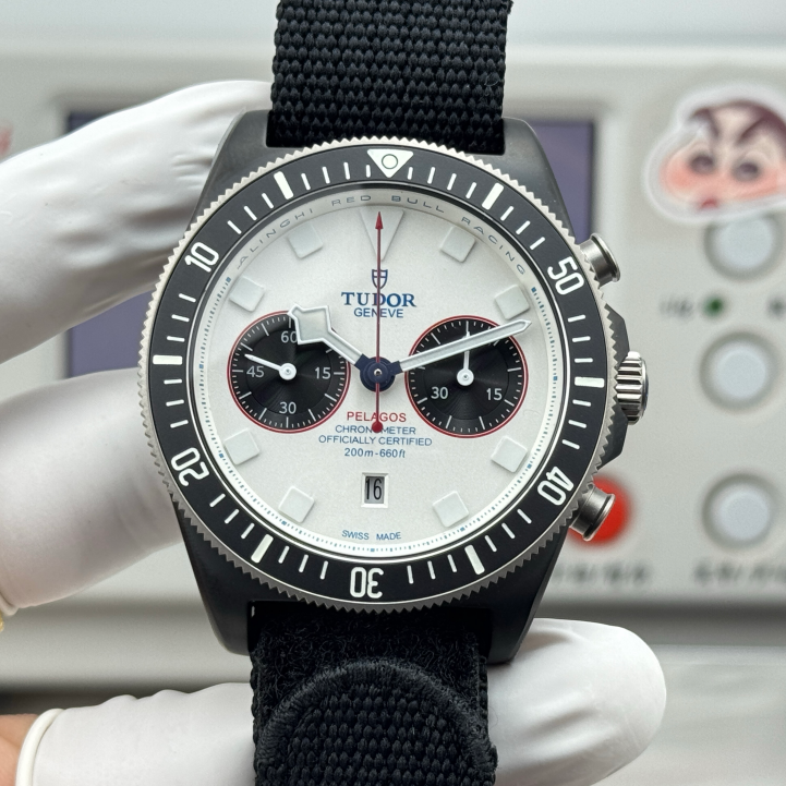 TUDOR Tudor Black Bay Chrono 42mm