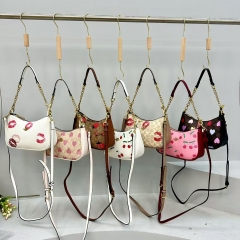 2025 new foreign trade hot armpit bag European and American style classic letters small square bag cross-slung handbag trendy handbag