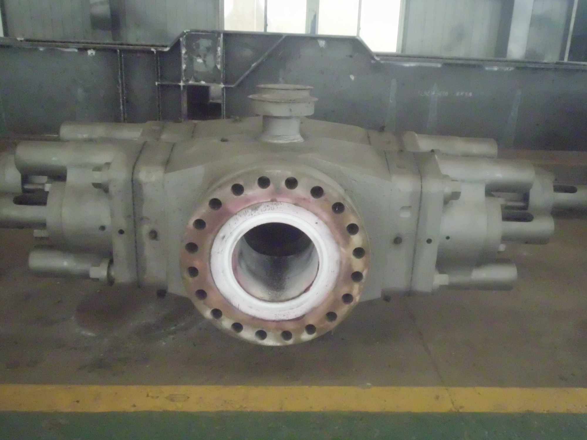 16-3/4" 5000/10000 Psi Cameron Triple Ram BOP