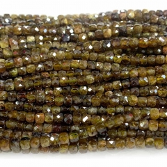 15.5 " Veemake Natural Stone Real Genuine Yellow Green Garnet Tsavorite Cube Faceted Small Jewelry Beads 08474
