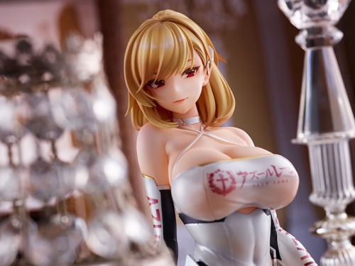 (Sold Out)Azur Lane Prince of Wales The Laureate's Victory Lap 1/4 Figure