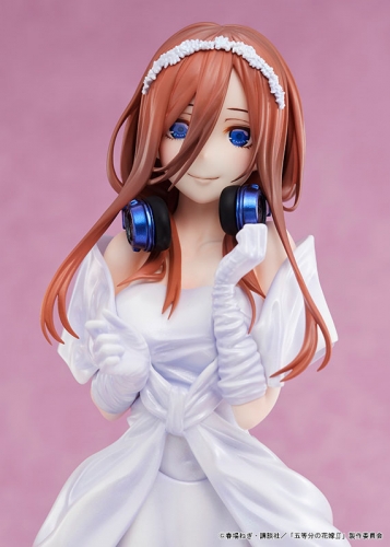 (Sold Out)AMAKUNI The Quintessential Quintuplets 2 Miku Nakano Wedding Ver. 1/7 Figure