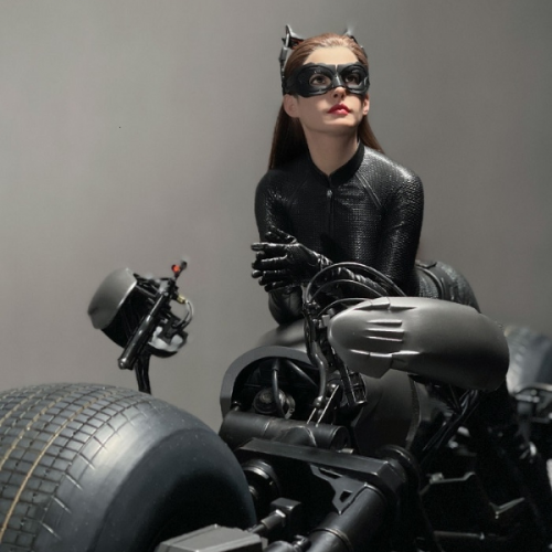 DC Catwoman with Batpod 1/3 Scale Statue By Queen Studios