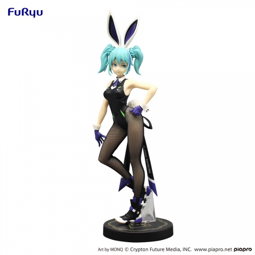 FuRyu BiCute Bunnies Hatsune Miku Street Ver. Figure