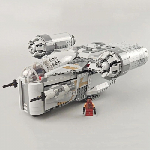 Star Wars Series The Razor Crest With Figures 1023Pcs Moc Model Modular Building Blocks Bricks 60017 75292