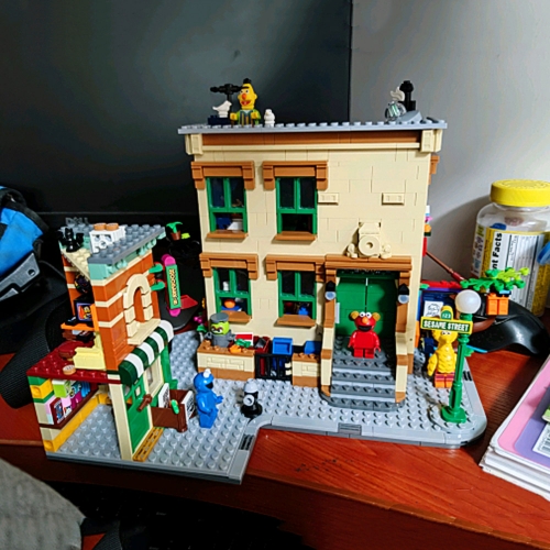 Ideas Cartoon 123 Sesame Street Moc Model Modular 1367cs Street View Model Building Blocks Bricks 6622 21324