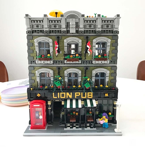 Creator Expert Street View Lion Pub 5910Pcs Moc Model Modular Building Blocks Bricks Toys 89107