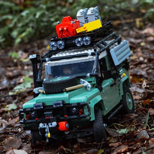 Technic Off-road Car Land-Rover Defender 90 Moc Model Modular Building Blocks Bricks Toys 2336Pcs 10317 E0090
