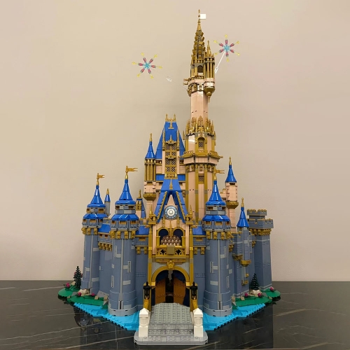 Diseny New Castle 4837Pcs Moc Model Modular Building Blocks Bricks Toys With 8 Figures 43222 95658