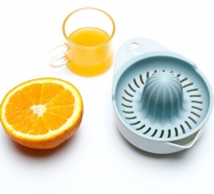 Portable PP Manual Juicer Lemon Squeezer with Container