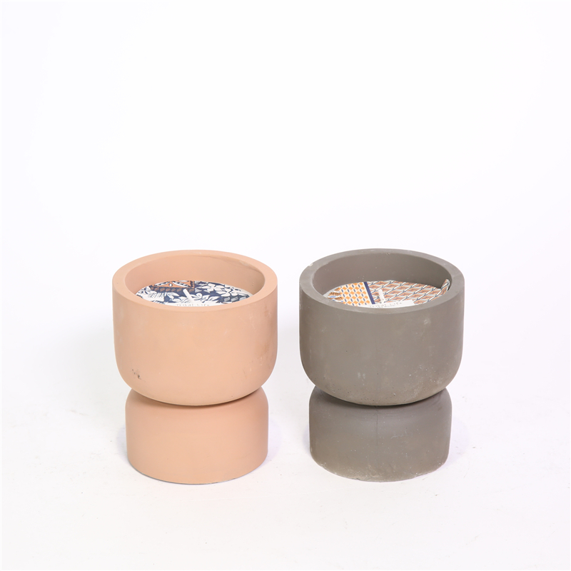 DESCRIPTION: D9X10.5CMH CUP AWARD CEMENT SCENTED CANDLE COLOR/SCENT 1)TERRACOTTA/PATCHOULI；2)GREY /TEA WOOD；