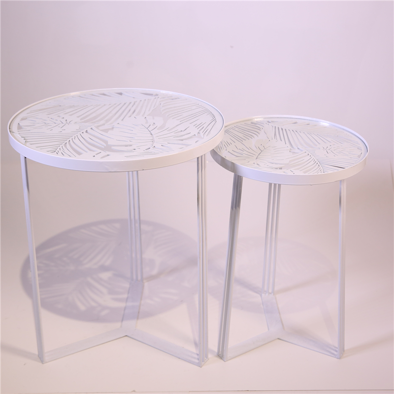 DESCRIPTION:
  S/2 D40X50CMH/D32CMX45CM TABLE